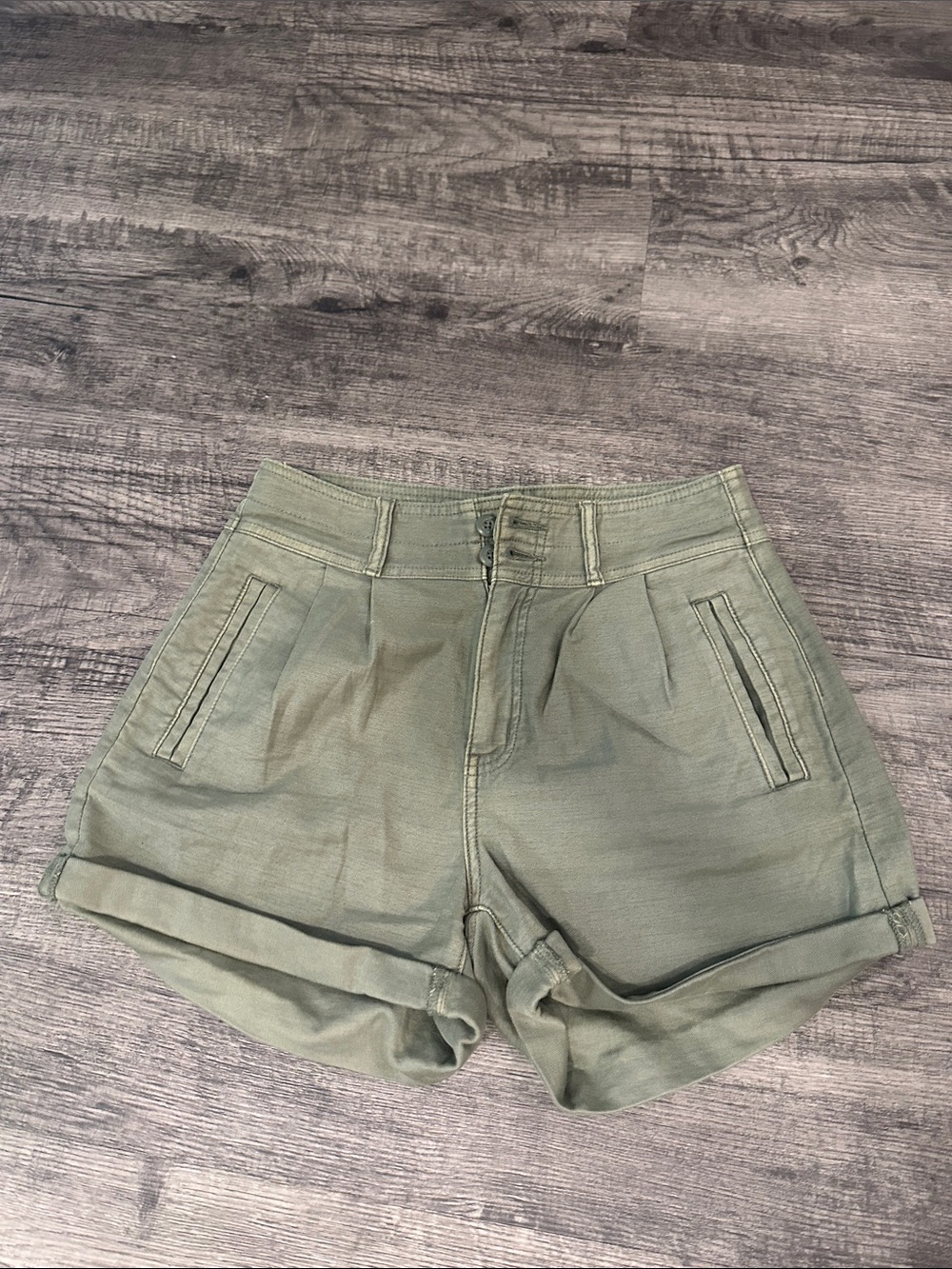 American Eagle Outfitters High-Waist Olive Green Shorts